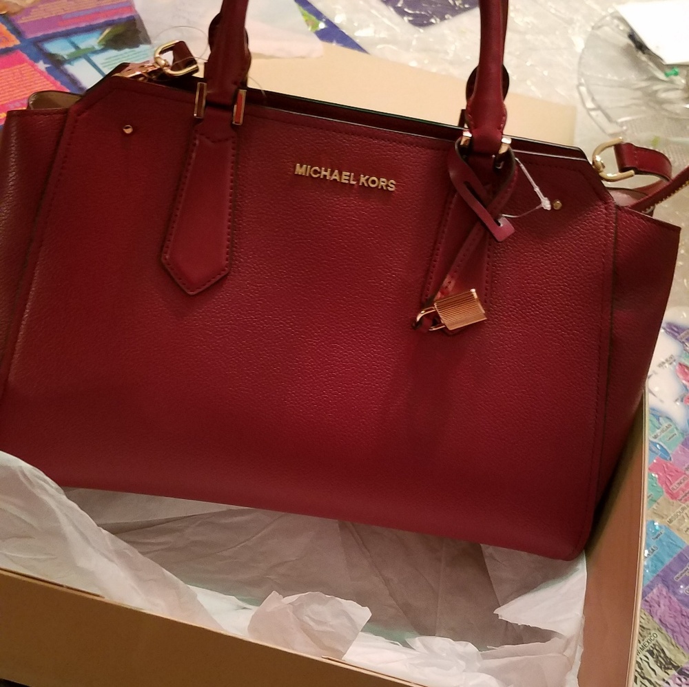 Handbag - Picture 3 of 5